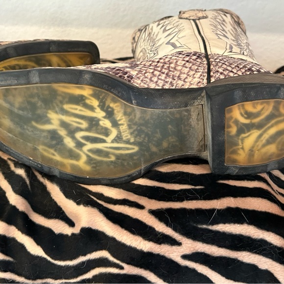 Durango women’s size 6 snakeskin boots - Picture 3 of 5